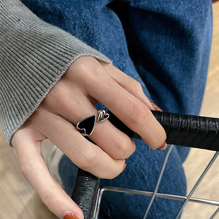 Beautifully designed love heart opening ring